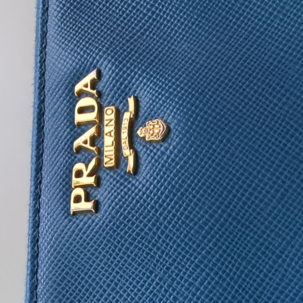 Authentic Pre-owned Prada Saffiano Blue Leather Zip Around Wallet w/COA - Picture 11 of 11